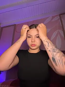 Snapshot of Beella1_ chatting on February 2, 11:20 am Beella1 online show from February 2, 11:20 am