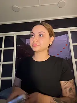 Snapshot of Beella1_ chatting on February 19, 11:39 am Beella1 online show from February 19, 11:39 am