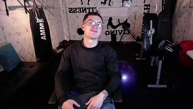 Lil James online show from February 7, 4:05 am