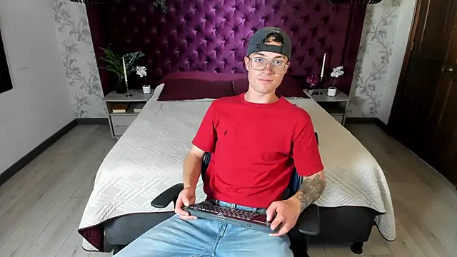 Lil James online show from June 1, 7:59 pm