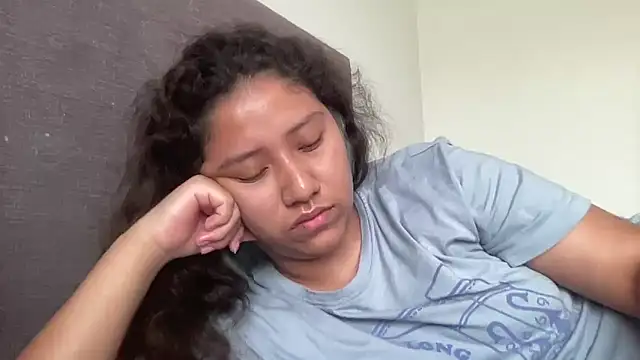 Kmiii21 online show from February 17, 3:19 pm