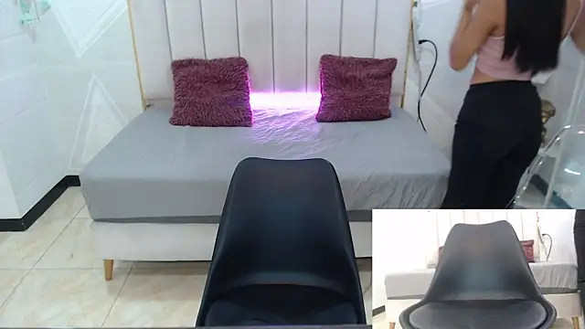 Snapshot of Sidney_Brownn chatting on October 26, 10:15 pm Sidney Brownn online show from October 26, 10:15 pm