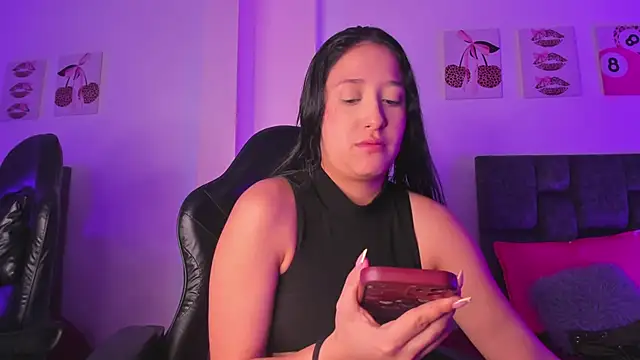 Snapshot of kittymonroe1 chatting on May 23, 6:12 pm kittymonroe1 online show from May 23, 6:12 pm