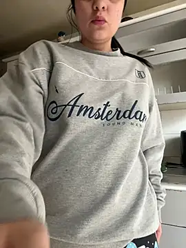 Selena Roa online show from March 8, 5:50 pm