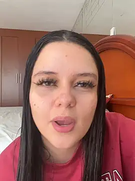 Snapshot of Selena_Roa chatting on June 3, 5:18 pm Selena Roa online show from June 3, 5:18 pm