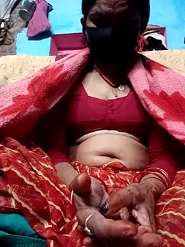 Snapshot of Cuty_sapna chatting on November 10, 11:37 pm Cuty sapna online show from November 10, 11:37 pm