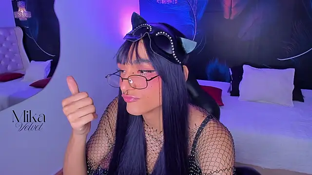 Mika  velvet online show from January 17, 11:30 pm