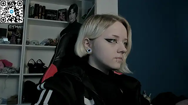 Holy Mistress S online show from February 13, 9:49 am