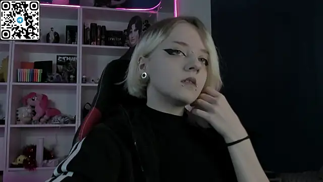 Holy Mistress S online show from February 27, 9:42 am