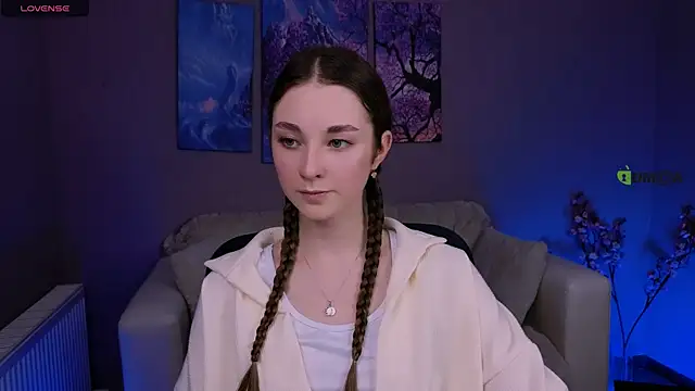 Snapshot of alisabliss chatting on January 7, 8:11 pm alisabliss online show from January 7, 8:11 pm