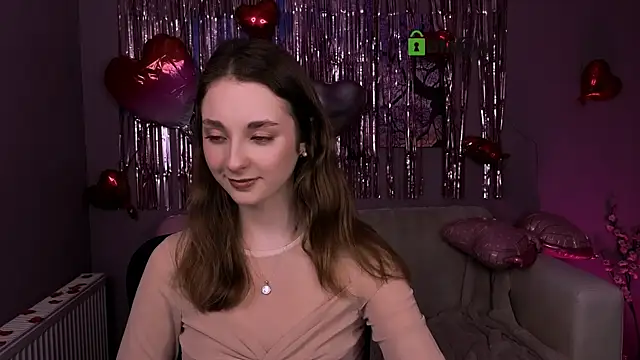 Snapshot of alisabliss chatting on February 12, 8:26 pm alisabliss online show from February 12, 8:26 pm