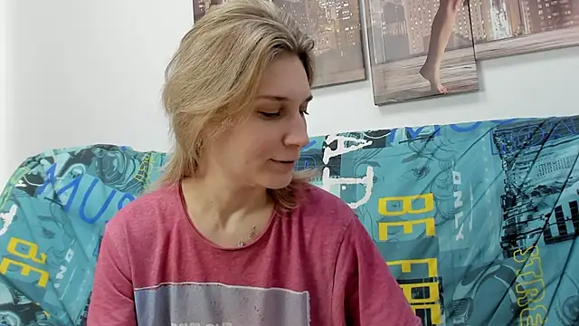 Tenderly Sophie online show from February 6, 1:21 am