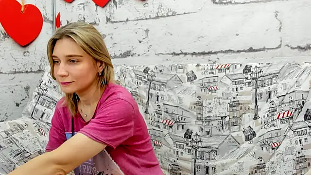 Tenderly Sophie online show from March 10, 2:27 am