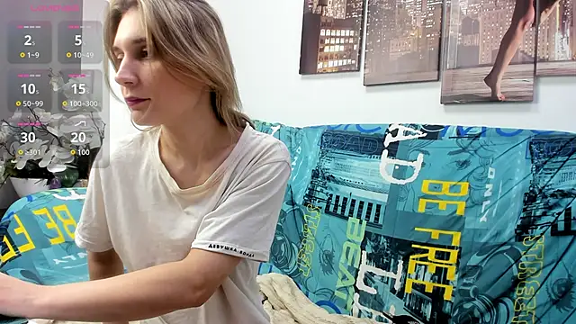 Tenderly Sophie online show from April 12, 1:21 am