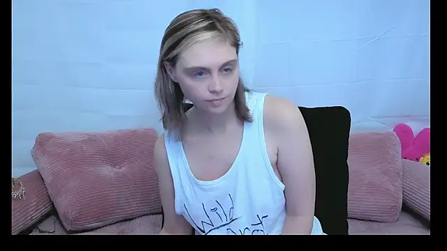daddysprincess731 online show from June 3, 3:20 am