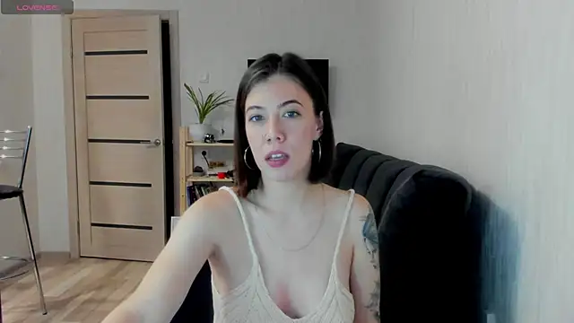 Snapshot of twinkle_rosie chatting on November 1, 5:04 pm twinkle rosie online show from November 1, 5:04 pm