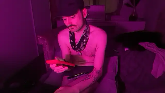 Gander At Xander online show from October 30, 1:34 pm