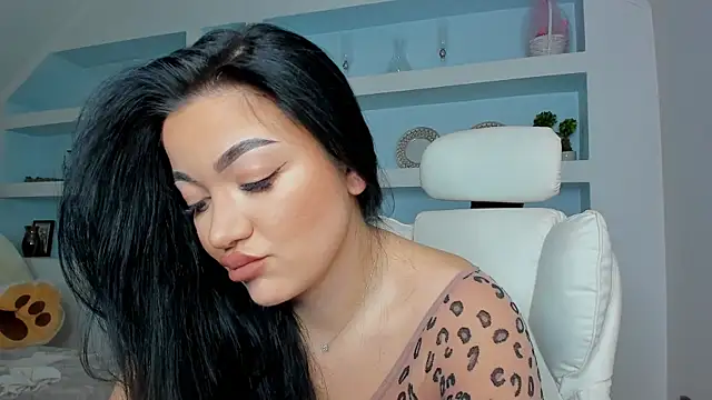 Snapshot of juliexxx chatting on January 18, 5:39 pm juliexxx online show from January 18, 5:39 pm