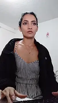 chloehanna online show from February 15, 2:47 pm