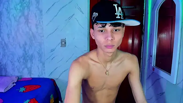 boyswantingplay online show from February 20, 1:13 am