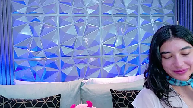 AdelineJhones online show from April 8, 2:50 pm