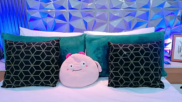 AdelineJhones online show from April 20, 2:42 pm