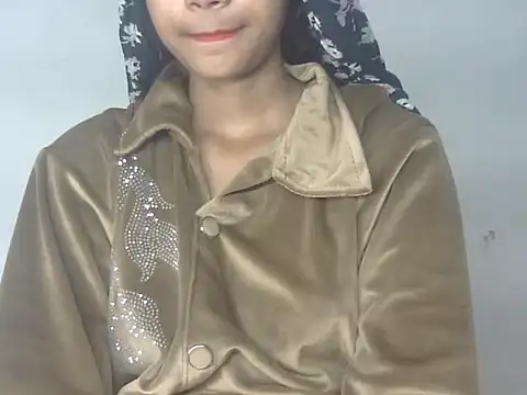 Snapshot of Bhan3 chatting on December 17, 12:00 pm Bhan3 online show from December 17, 12:00 pm