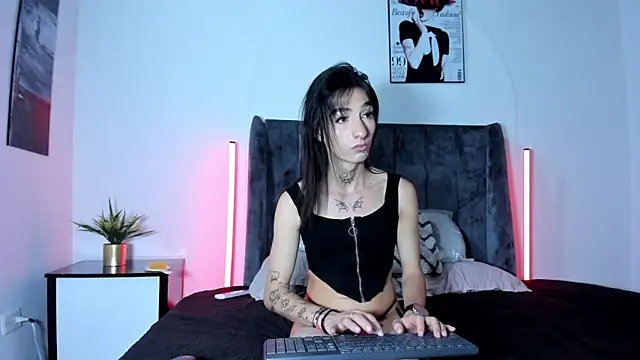 Snapshot of Cloy_Areo chatting on May 11, 11:49 am Cloy Areo online show from May 11, 11:49 am