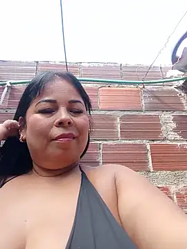 Snapshot of mother2-divorced chatting on May 28, 1:30 pm mother2-divorced online show from May 28, 1:30 pm