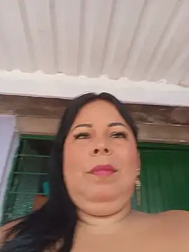 Snapshot of mother2-divorced chatting on May 29, 1:42 pm mother2-divorced online show from May 29, 1:42 pm