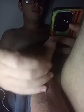 Snapshot of ErectorMen chatting on February 2, 6:01 am ErectorMen online show from February 2, 6:01 am