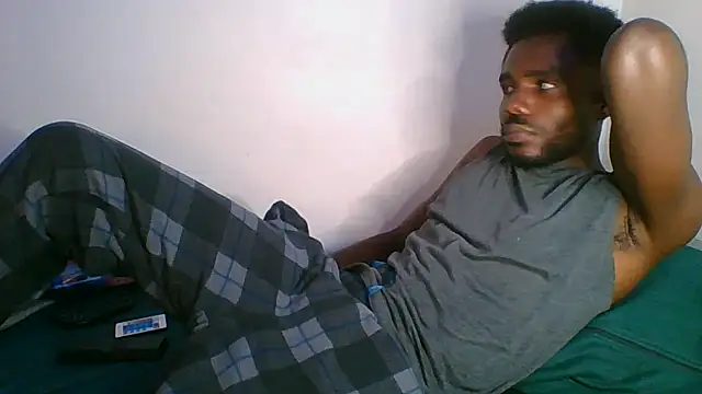 Snapshot of Suamyst_25 chatting on July 6, 4:53 am Suamyst 25 online show from July 6, 4:53 am