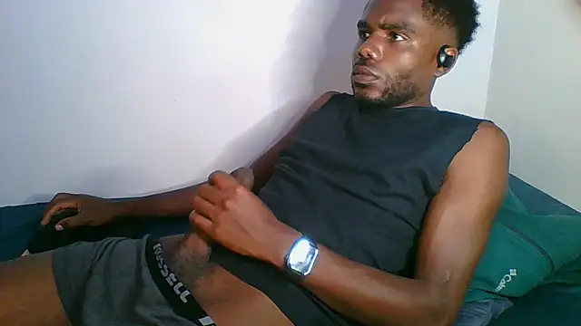 Snapshot of Suamyst_25 chatting on July 9, 4:05 am Suamyst 25 online show from July 9, 4:05 am
