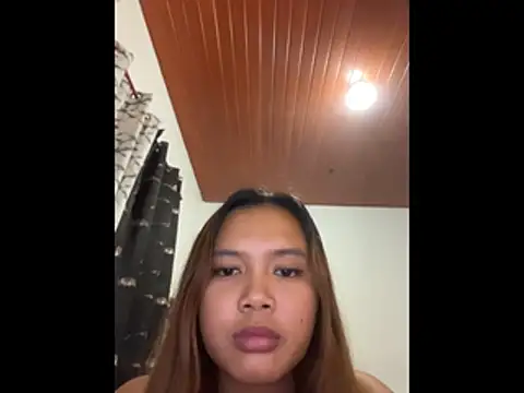 Snapshot of chicc_alexa chatting on June 13, 4:49 pm chicc alexa online show from June 13, 4:49 pm