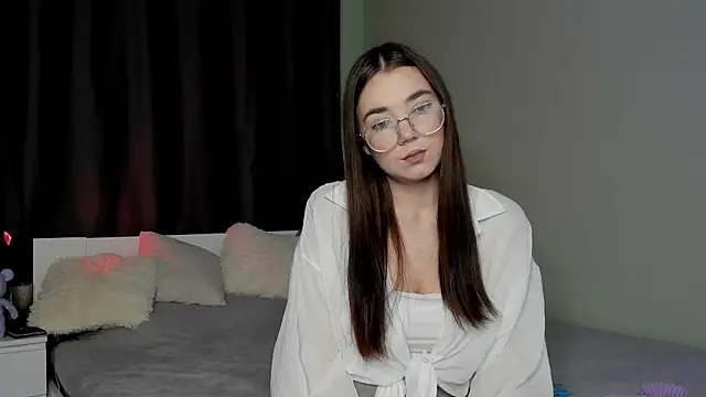 stacymartins online show from October 22, 3:56 pm