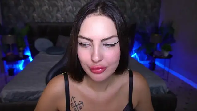 Snapshot of AleksaaJoy chatting on June 18, 11:09 pm AleksaaJoy online show from June 18, 11:09 pm