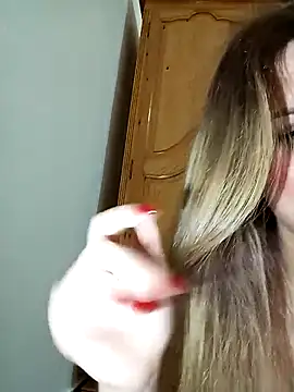 indilasixeey online show from February 4, 1:00 am