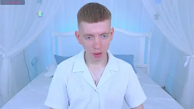 Cristian  Dior online show from April 16, 7:31 am