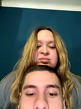 Snapshot of We_Horny chatting on October 22, 6:29 pm We Horny online show from October 22, 6:29 pm