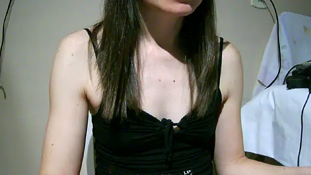 Snapshot of ana_rosadinha chatting on November 18, 1:00 am ana rosadinha online show from November 18, 1:00 am