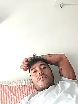 Snapshot of Geraldinexxxxx chatting on October 22, 3:23 pm Geraldinexxxxx online show from October 22, 3:23 pm