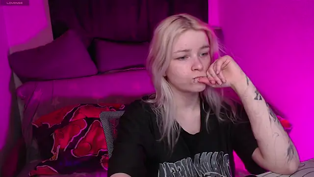 CherryNight6 online show from April 12, 8:58 pm