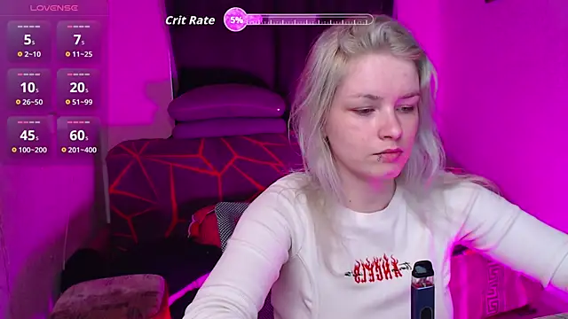 Snapshot of CherryNight6 chatting on June 13, 9:02 pm CherryNight6 online show from June 13, 9:02 pm