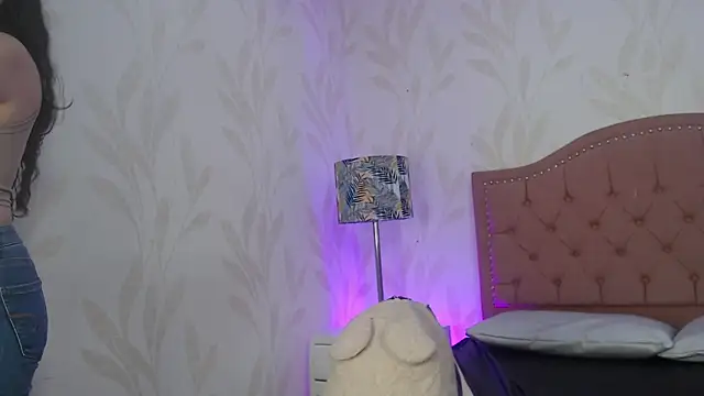 Emmy Palacios online show from November 28, 12:08 pm