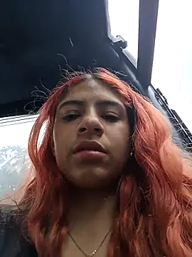 Snapshot of Lunatemptress4 chatting on October 29, 1:24 pm Lunatemptress4 online show from October 29, 1:24 pm