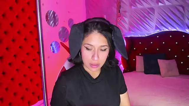 Roxanne Han online show from July 17, 12:34 pm
