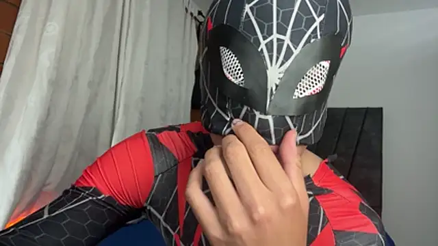 Snapshot of marcoh0t chatting on October 27, 3:32 am marcoh0t online show from October 27, 3:32 am