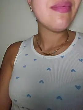 Snapshot of Sexy-girl chatting on July 19, 11:30 pm Sexy-girl online show from July 19, 11:30 pm