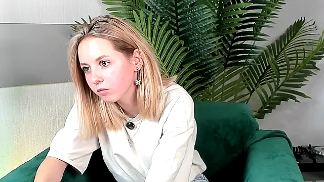 AudreyBilbrew online show from October 23, 2:38 pm