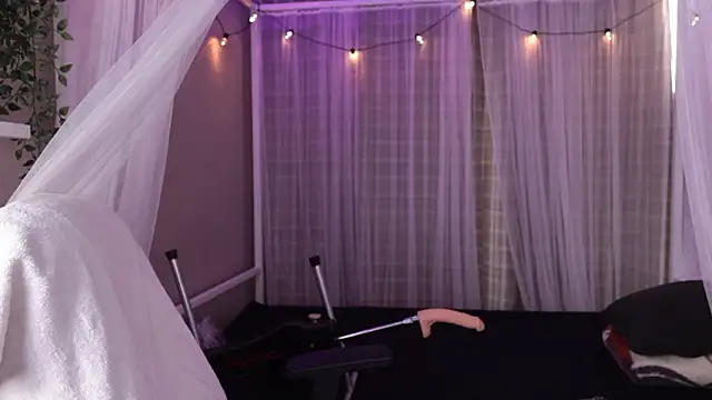 lexirouge   online show from February 26, 8:19 pm